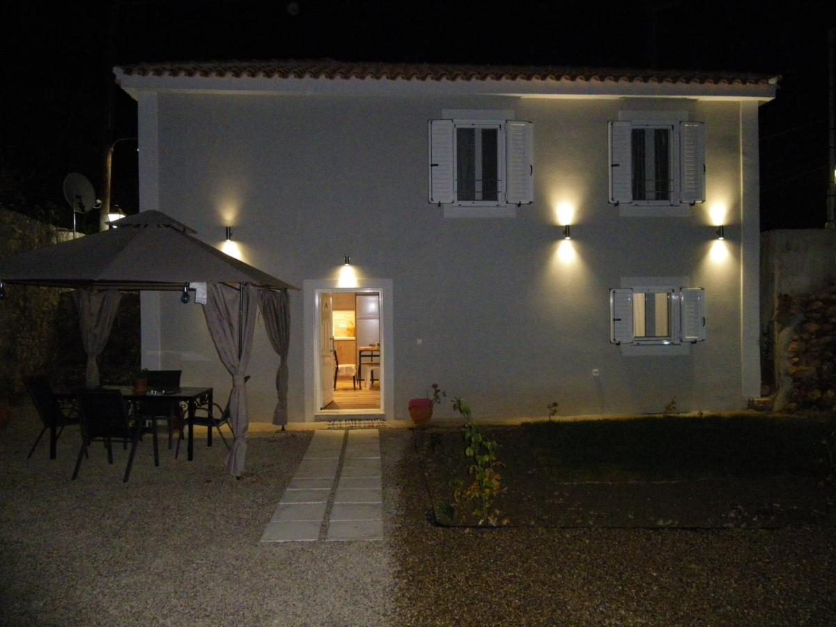 Vikou House Villa Yírion Exteriör bild